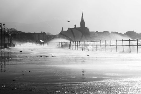 Massive storm hitting seaside town